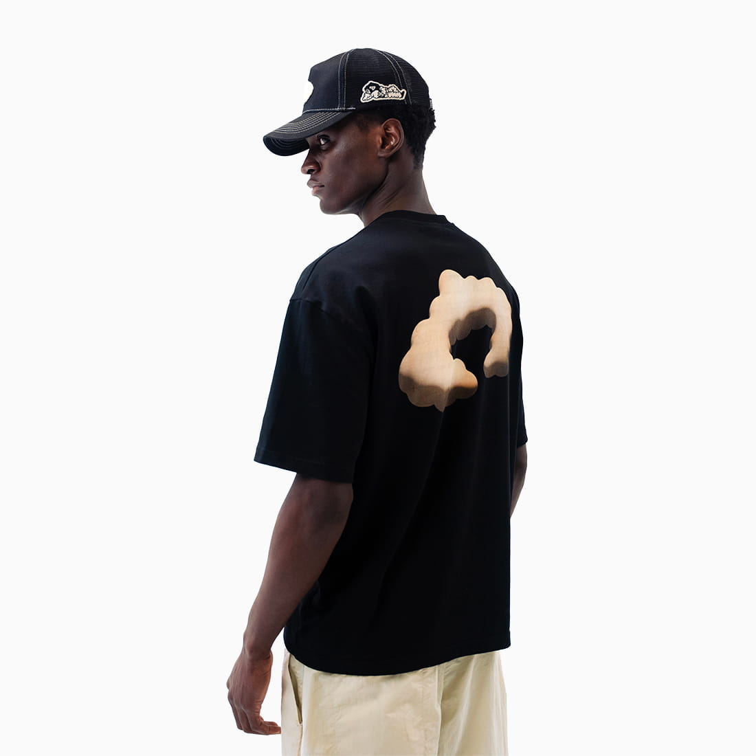 T-shirt Cloud 3D Coziya® noir porté homme - look casual outdoor