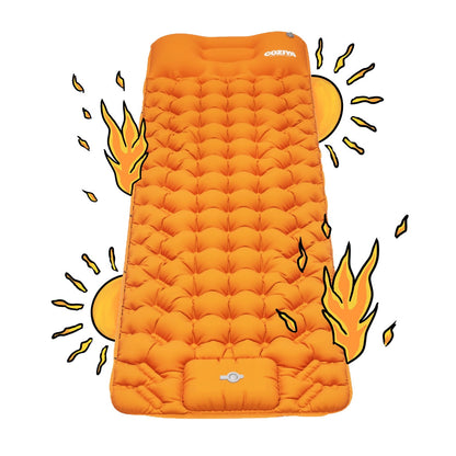 Matelas gonflable 1 personne orange qui est léger, résistant, confortable avec pompe intégrée pour camping, bivouac et plage.